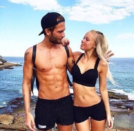 求花丸幼稚园的情侣头像(越多越好)