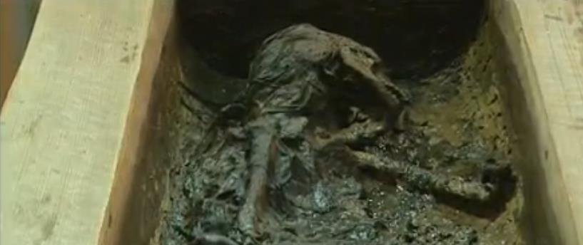 山村惊现春秋大墓，有着47具棺木，有怎样的意义？