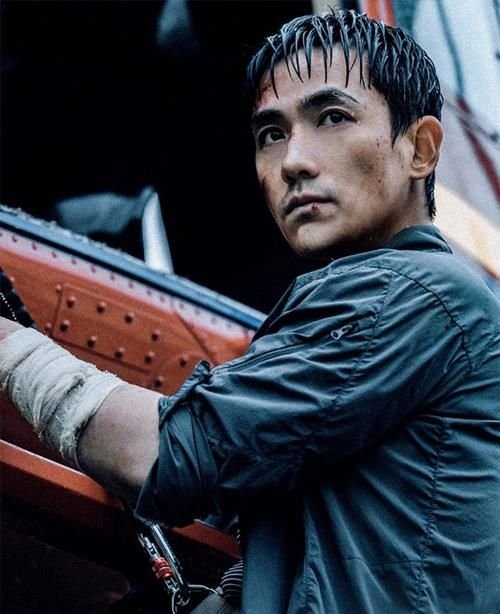 国产灾难片《峰爆》票房已突破4亿，这部剧的口碑如何？