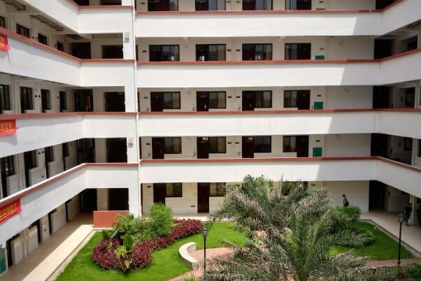 郑州轻工业学院如何呢？