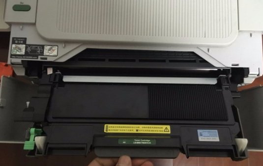 施乐m205b 墨粉已经全部用尽,打印机提示更换墨粉盒或者是确认墨粉筒安装是否正确？