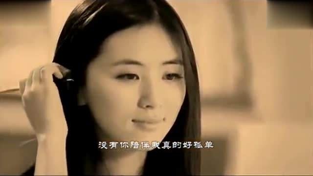 节日的狂欢情人的浪漫，所有的快乐都于我无关。请问这是什么歌曲里面的歌词。