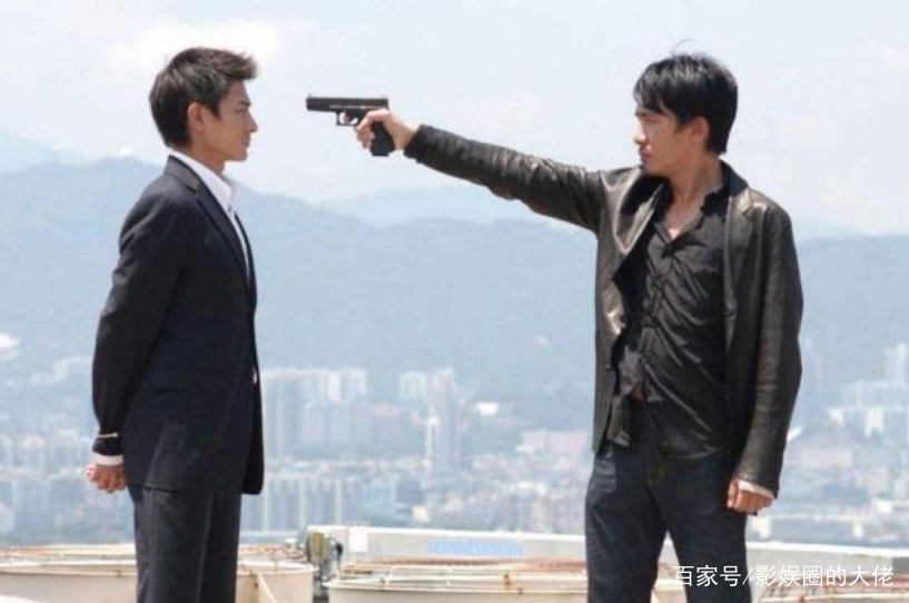 无间道里，为什么陈冠希要撞死刘嘉玲？