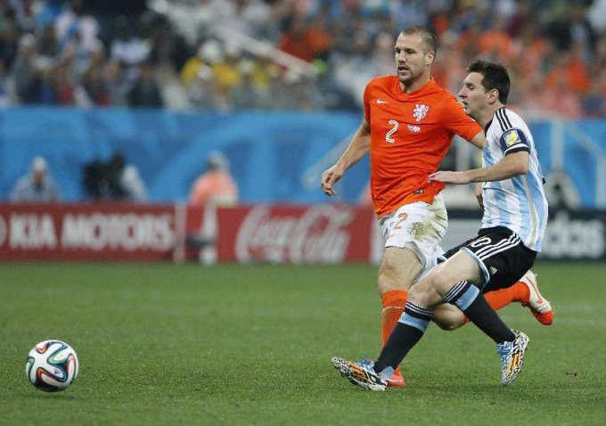 2014 年世界杯半决赛:巴西 vs. 德国、荷兰 vs. 阿根廷,你是怎么预测的?