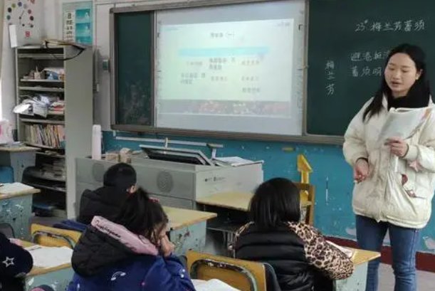 你呢的多音字怎么读？