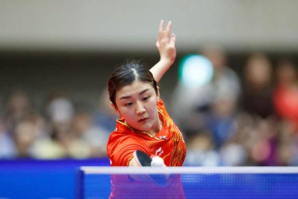 乒乓全锦赛女单四强诞生时间