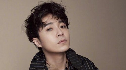 吴青峰哽咽回应著作权纠纷，你觉得他有资格演唱自己的作品吗？