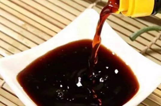 山西闺女异地过年妈妈寄来40斤醋，这份特别的礼物代表了什么？