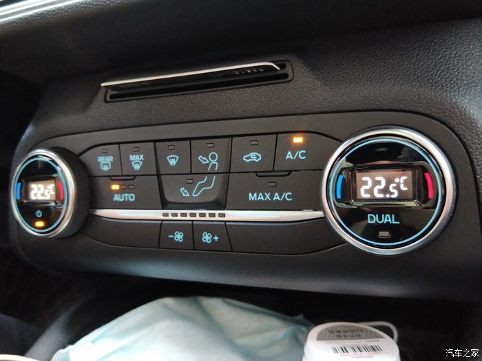 黑帅福克斯提车用车新感悟，即将荣升主婚车！