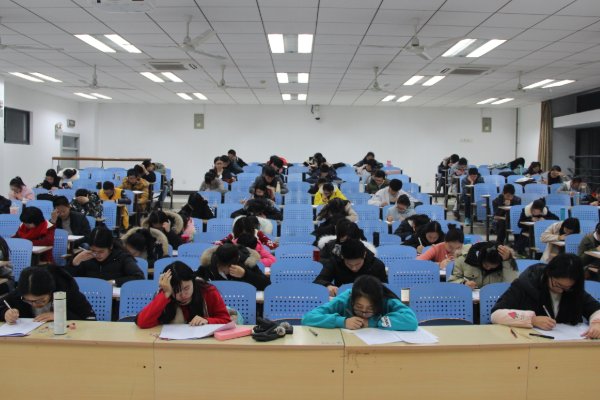 英语四级阅读多少分及格