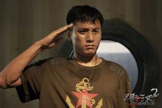 一部电影:主人公有一个叫老三的经常见义勇为的穿着红马甲的快递员。这个是什么电影？