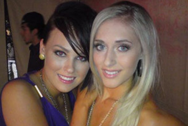 有一首英文歌,里面有句歌词是i so lucky lucky