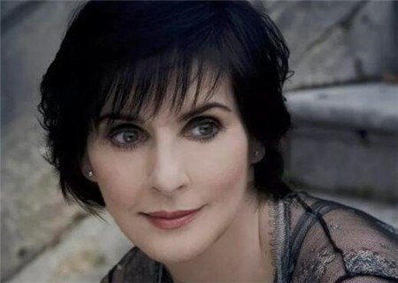 恩雅最经典的一首歌是什么啊？