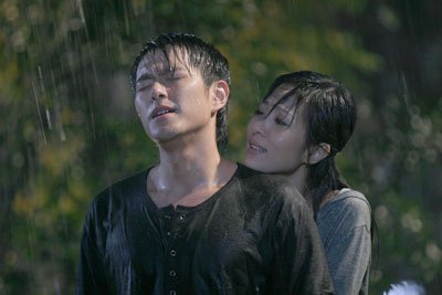 球爱俏佳人的人物小传