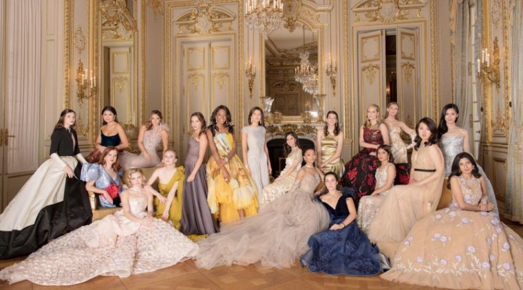 李嫣罕见露面，与汪峰女儿现身名媛派对，星二代的生活有多奢靡？