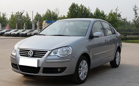 09款大众菠萝进取版和09款的捷达前卫他俩空间谁的大哪个车性价比高