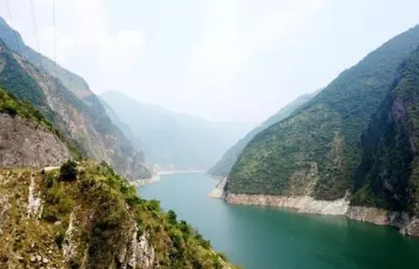 红军在长征中横渡大渡河是哪一年？