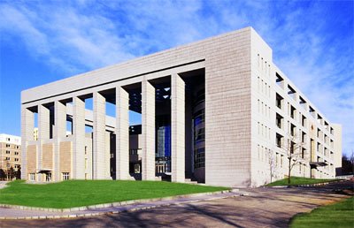 大连工业大学图书馆的图书馆概况