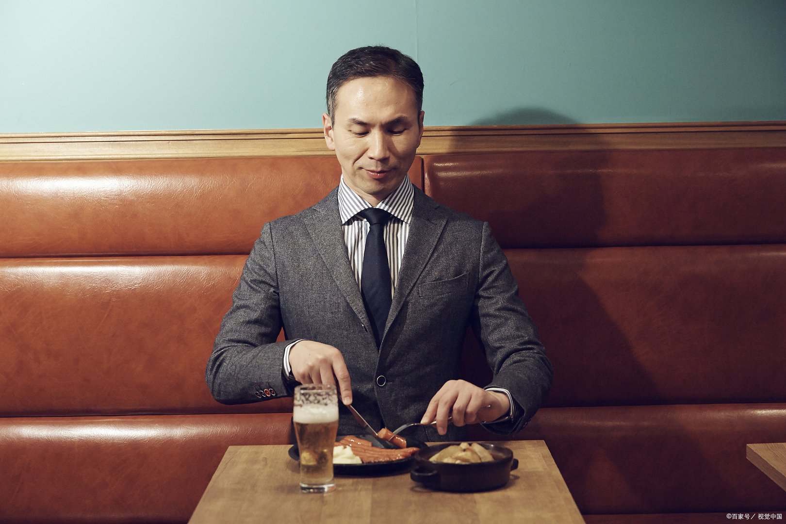 如果世界上只剩下一个男人，会发生什么事情呢？