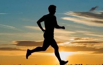 如何看待79岁奶奶坚持健身20年这件事？