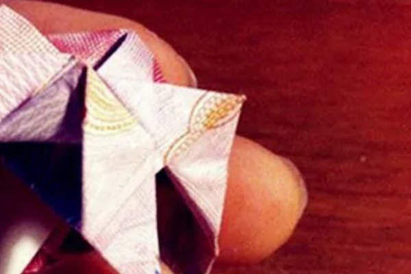 钱怎么折玫瑰花