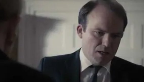 《黑镜》第一季第一集想表达什么？