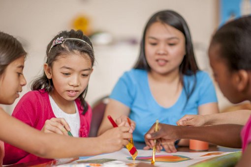 如何用英语讲好中国故事英语作文