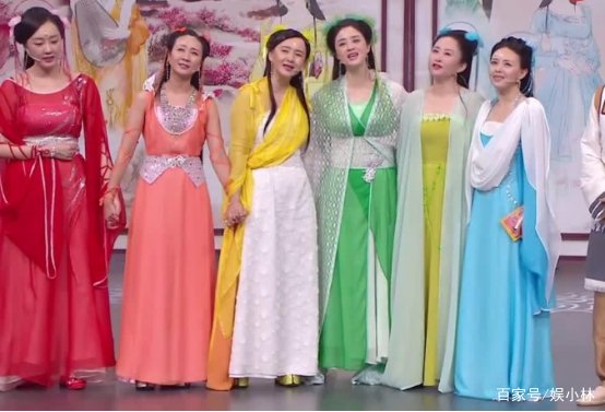 《欢天喜地七仙女》重聚王牌现场，互动尴尬没眼看，这就是情怀吗？