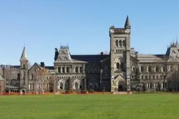 多伦多大学学费一年多少人民币