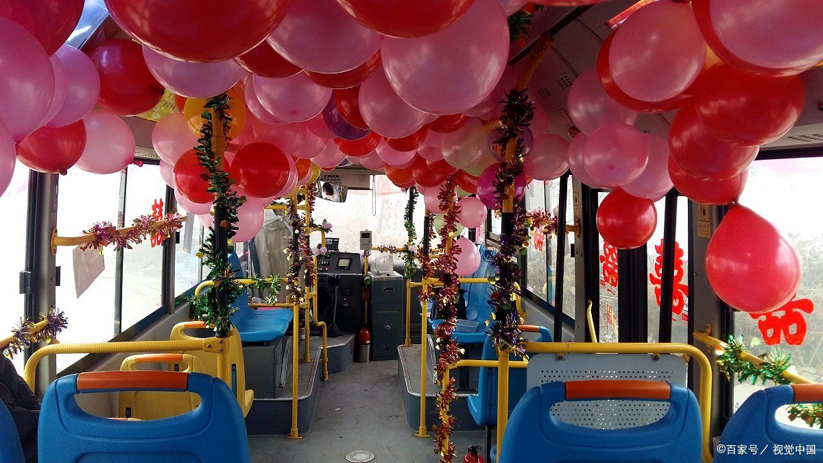 婚庆车队价目表是什么样的呢，租赁婚车需要多少钱呢？