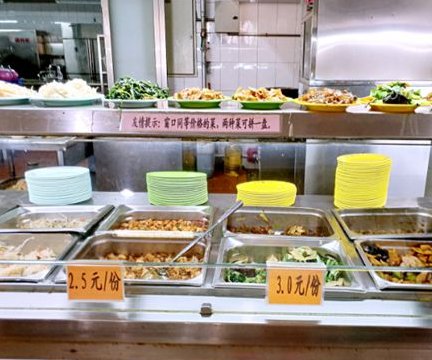 清华大学下达新通知，校门不进不出，学生们的生活是否能得到保障