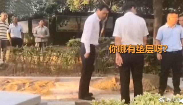 副市长当街怒斥偷工减料，这是怎么回事？