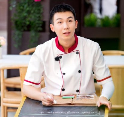 白举纲带妈妈玩密室逃脱,你带自己的妈妈玩过什么游戏吗?