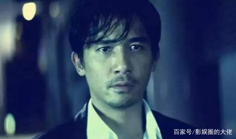 无间道里，为什么陈冠希要撞死刘嘉玲？