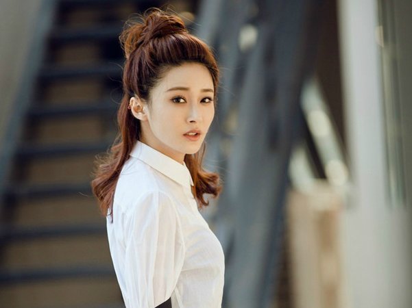 陈冰家是干什么的