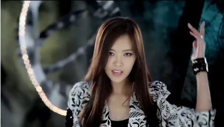 2EYES金惠琳是谁