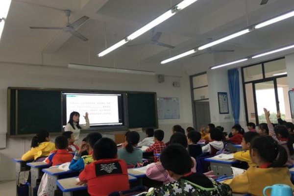 蓬的拼音怎么读