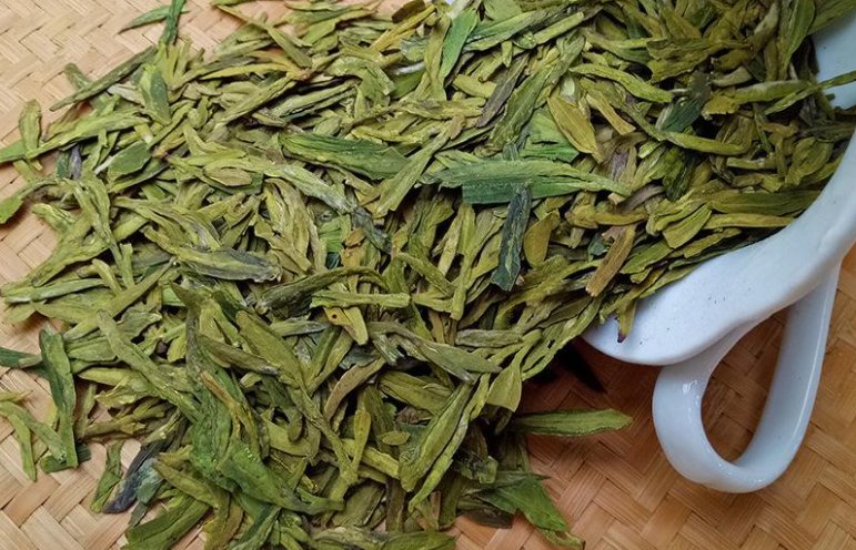 中国茶叶历史悠久各种各样的茶类品种众多其中浙江杭州盛产的是？