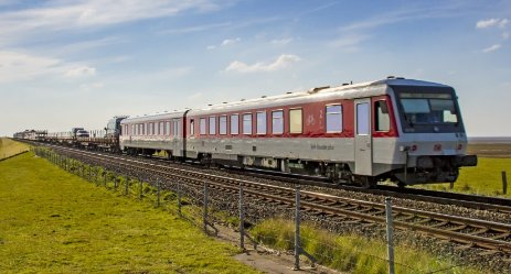 t95次列车经过的站点