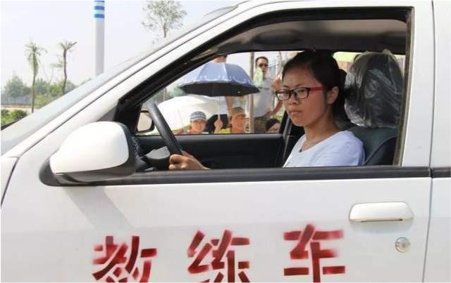 自动挡科目二考试减少为4项，这4项考试分别都是什么？