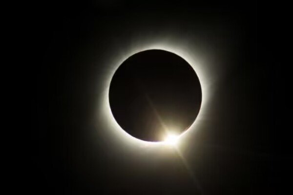 今年最后一次日食在什么时候