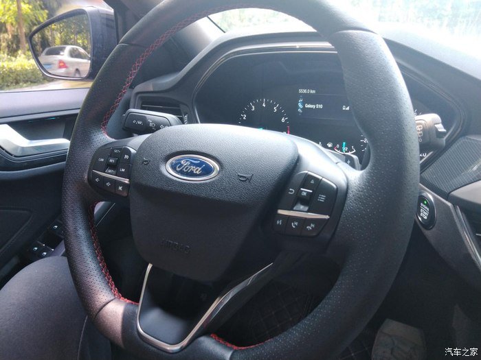 黑帅福克斯提车用车新感悟，即将荣升主婚车！