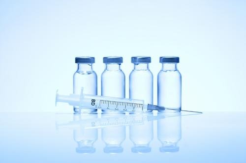 反穿内衣打疫苗，这样的社死现场有多尴尬？