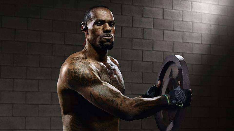 NBA哪些球员，肌肉特别强壮？