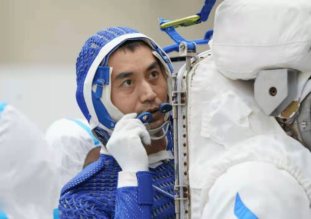 航天英雄叶光富背后：有一个怎样支持他事业的女人？