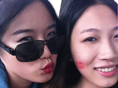 红唇迷印的剧情简介