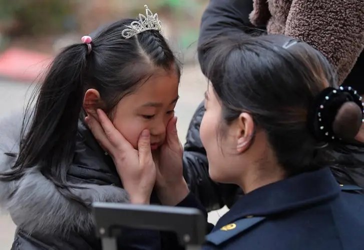 女儿拍下7000张妈妈辛勤工作照，女儿这一行为有什么意义？