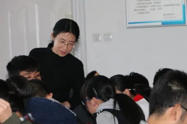 烟台四中语文老师