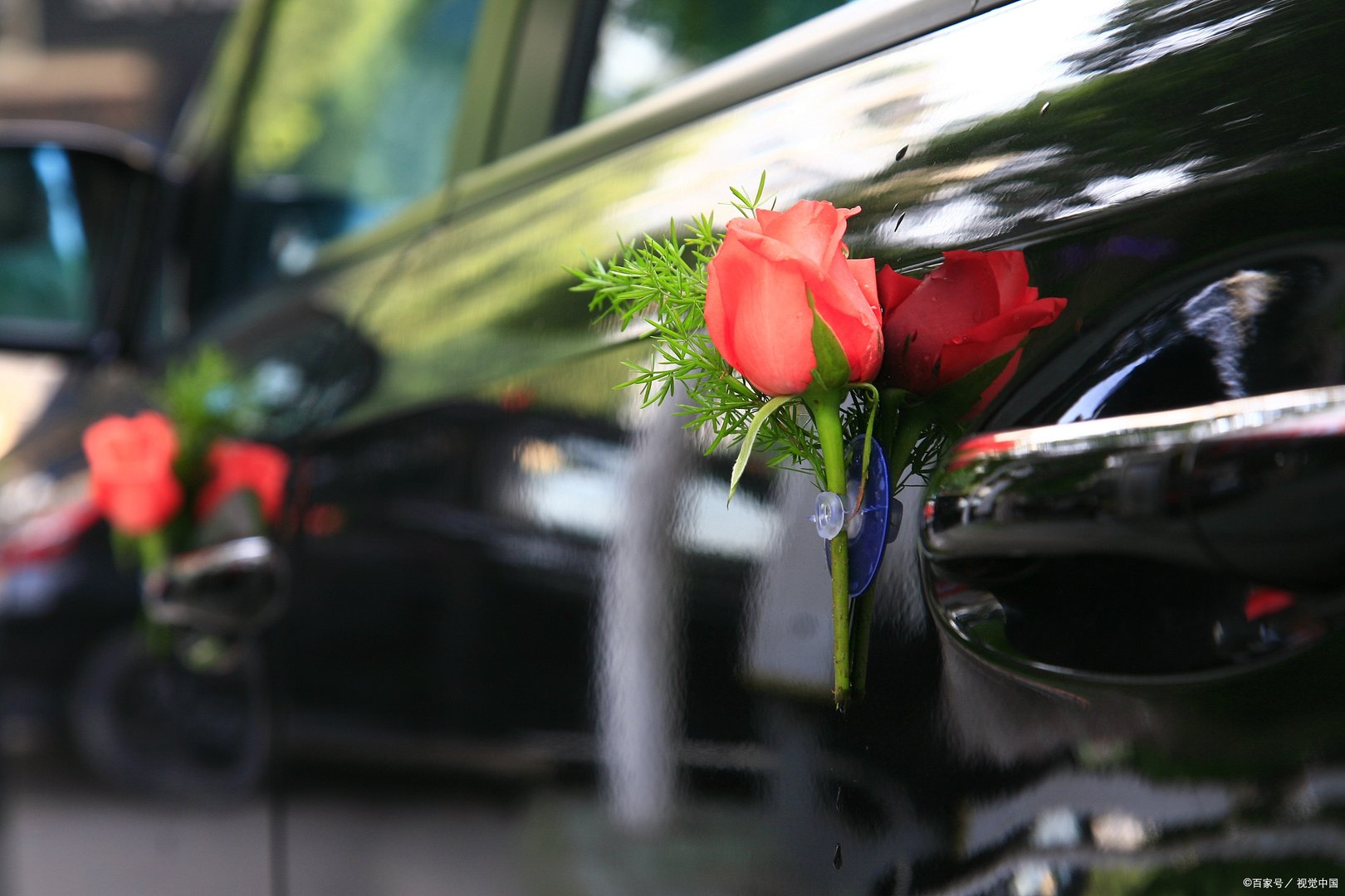 婚庆车队价目表是什么样的呢，租赁婚车需要多少钱呢？