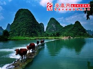 梦见被水困住什么意思,梦见被水困住怎么回事